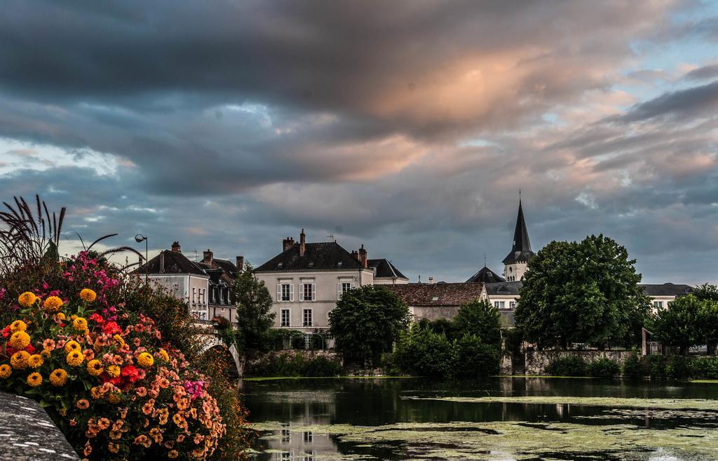 Hotel Relais Du Loir La Flèche Εξωτερικό φωτογραφία